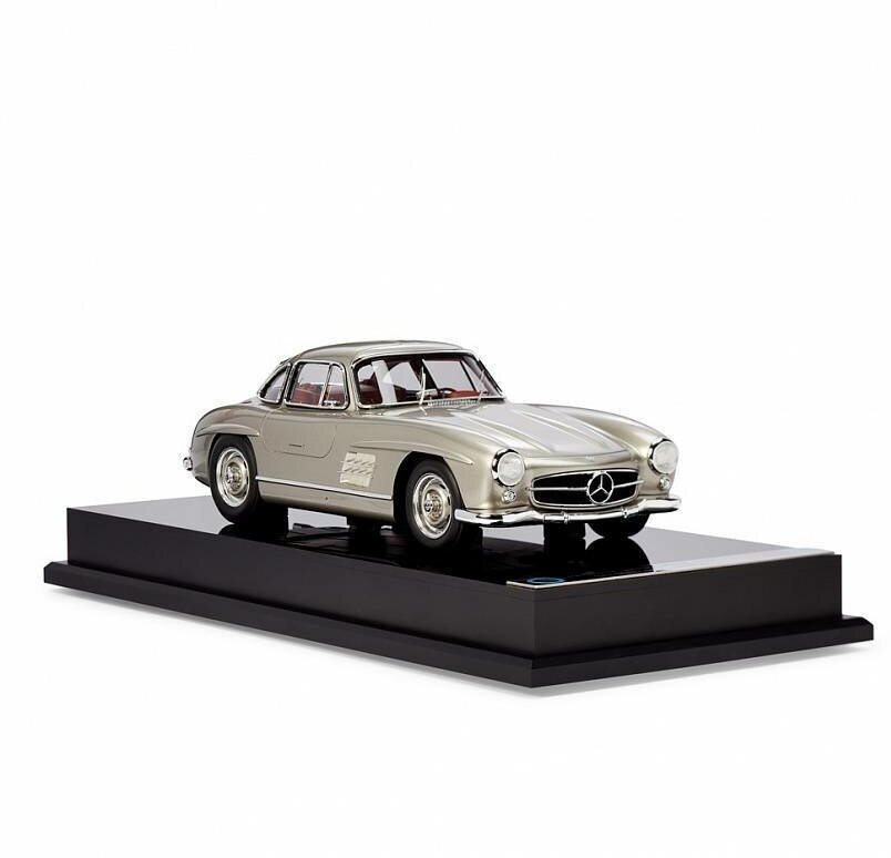 Mercedes Benz 300SL Модель автомобиля 1:18