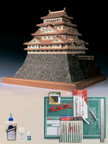 Изображение товара Сборная модель от Woody Joe, замок Nagoya, 426х421х455 мм, М.1:150, подарочный набор, инструменты, лак, клея