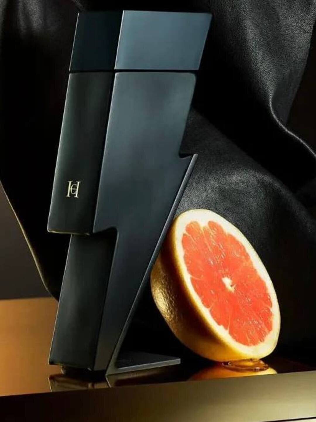 Мужская парфюмерная вода Carolina Herrera Bad Boy Eau De 100 мл