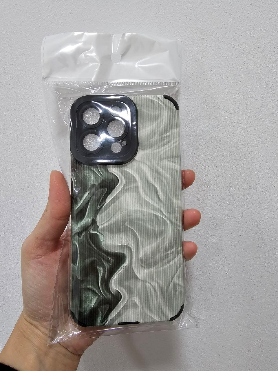 Чехол на iPhone 14 Pro Max "Soft Touch", силикон, матовый, ударопрочный, зеленый мрамор — фото 1