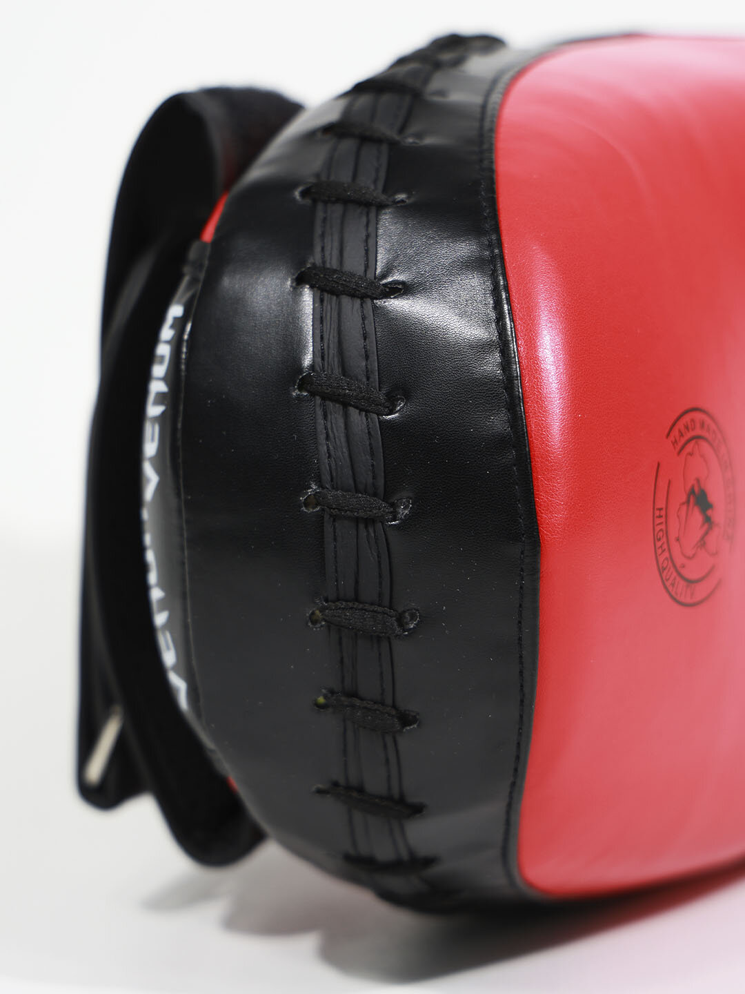 Лапы боксерские Fight Stuff, тренировочные для единоборств, красные — фото 1