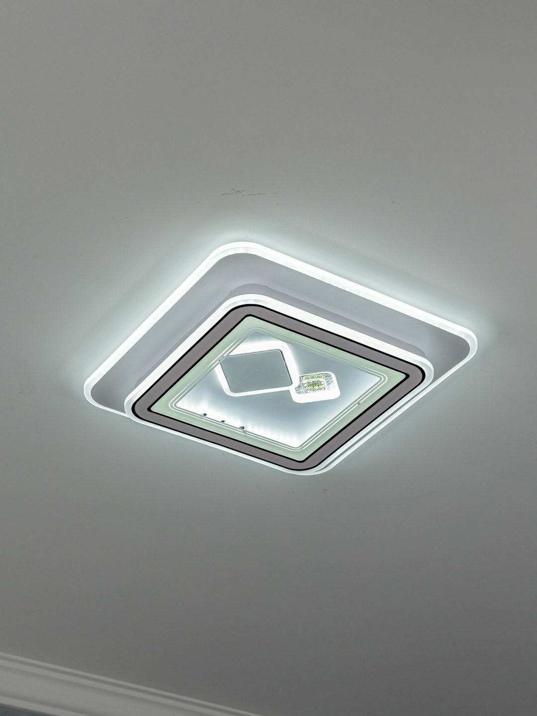 Люстра LED, 2 формы: круглая, квадратная, 3 режима освещения, для детской, спальни, кухни — фото 1
