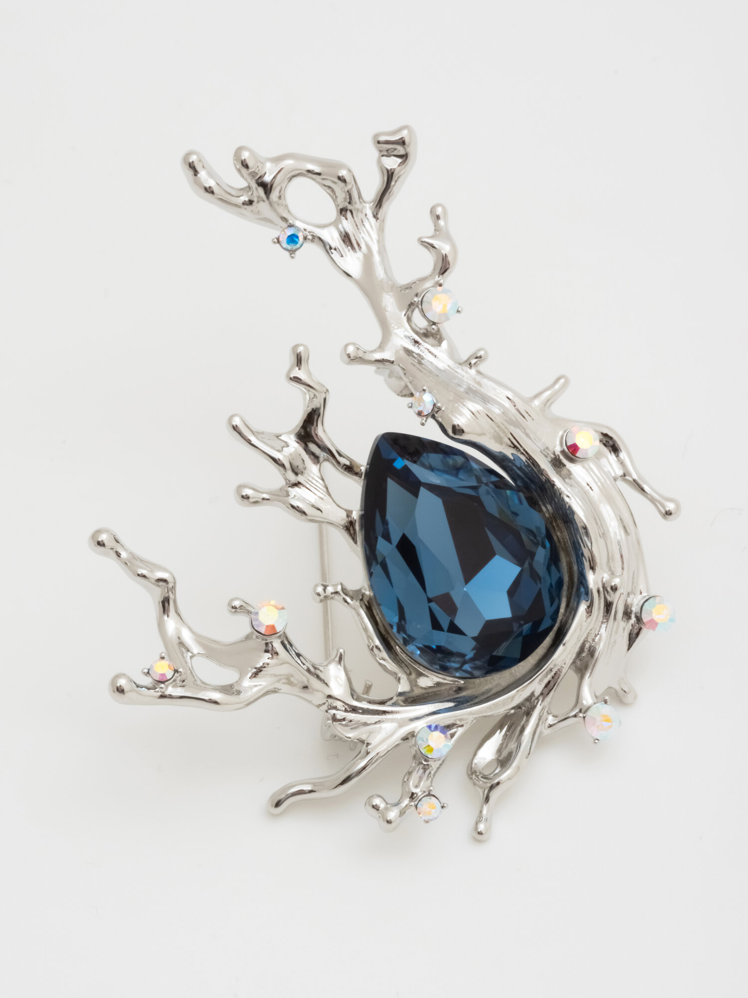 Брошь ЖемАрт, кристалл, 1 шт., серебряный