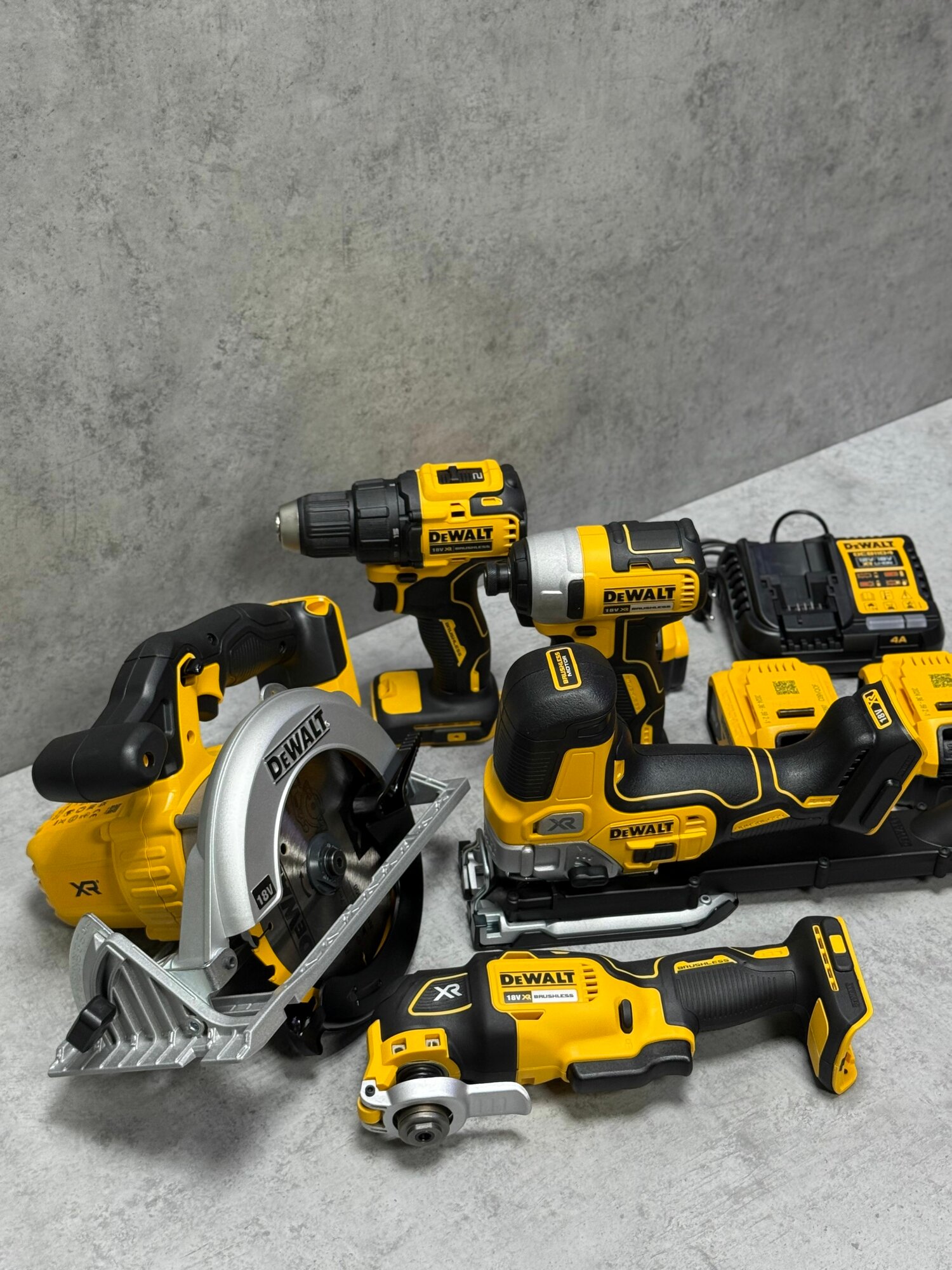Набор инструмента DeWalt DCK555P3 Еропа 18В — фото 1