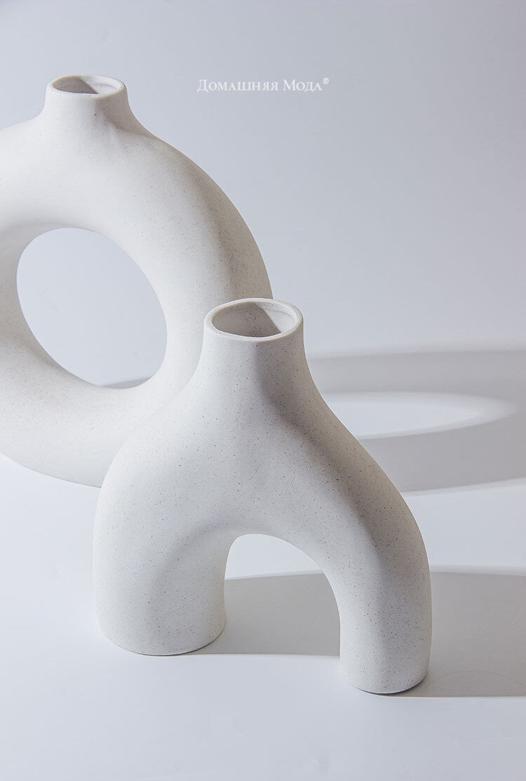 Ваза настольная керамическая "Агра" 880мл, белый в крапинку, матовая, фактурная глазурь — фото 1