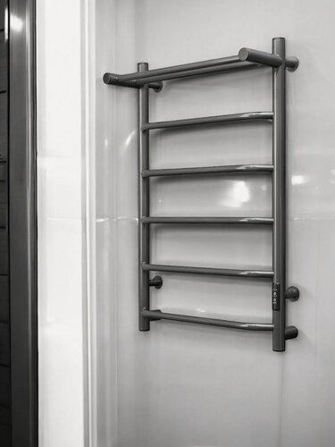 Изображение товара Полотенцесушитель электрический Тругор 500мм 800мм форма лесенка цвет серый (оружейная сталь) подключение универсальное