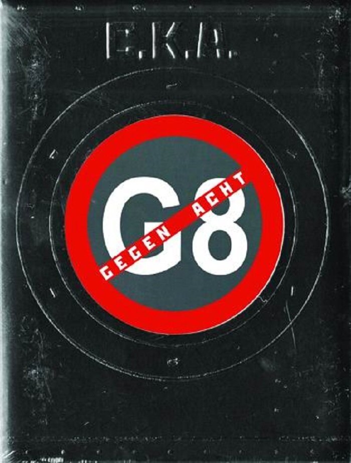С. К. А. Gegen Acht