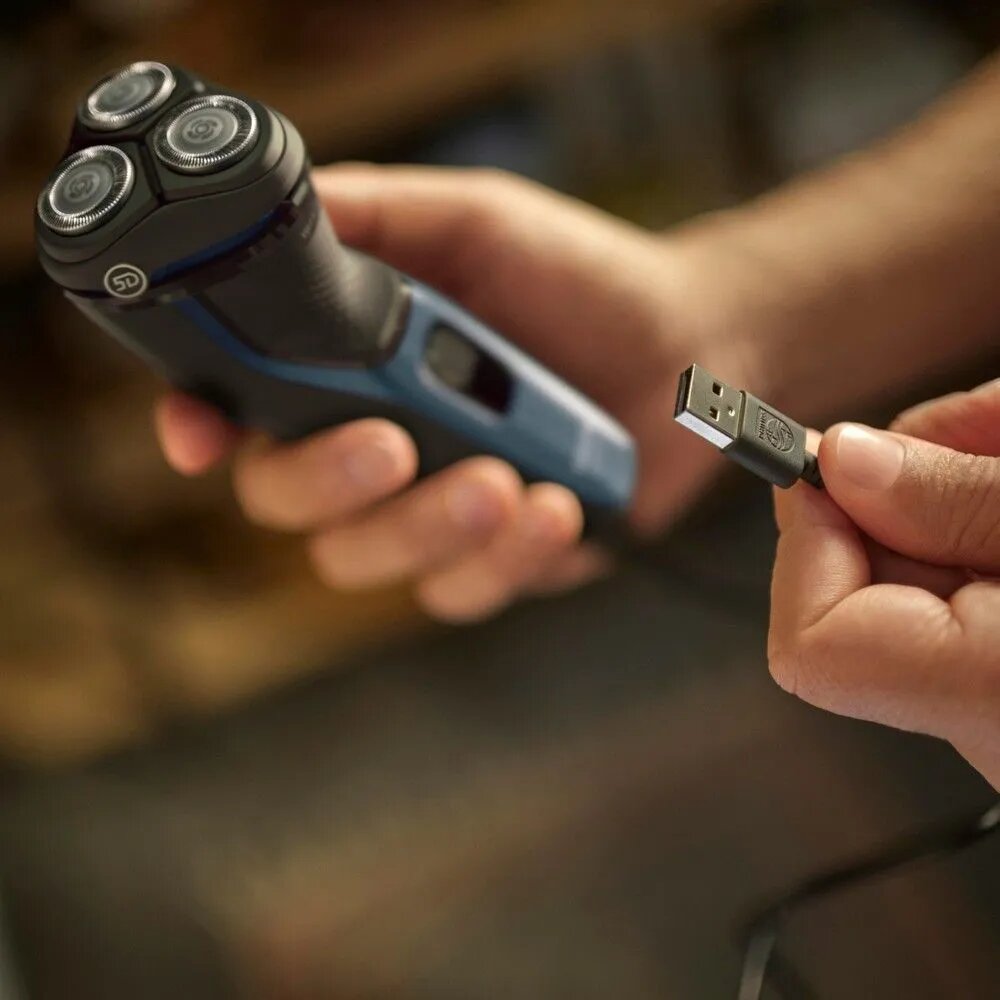 Электрическая бритва Philips Series 3000 S3144/00, черный/синий — фото 1