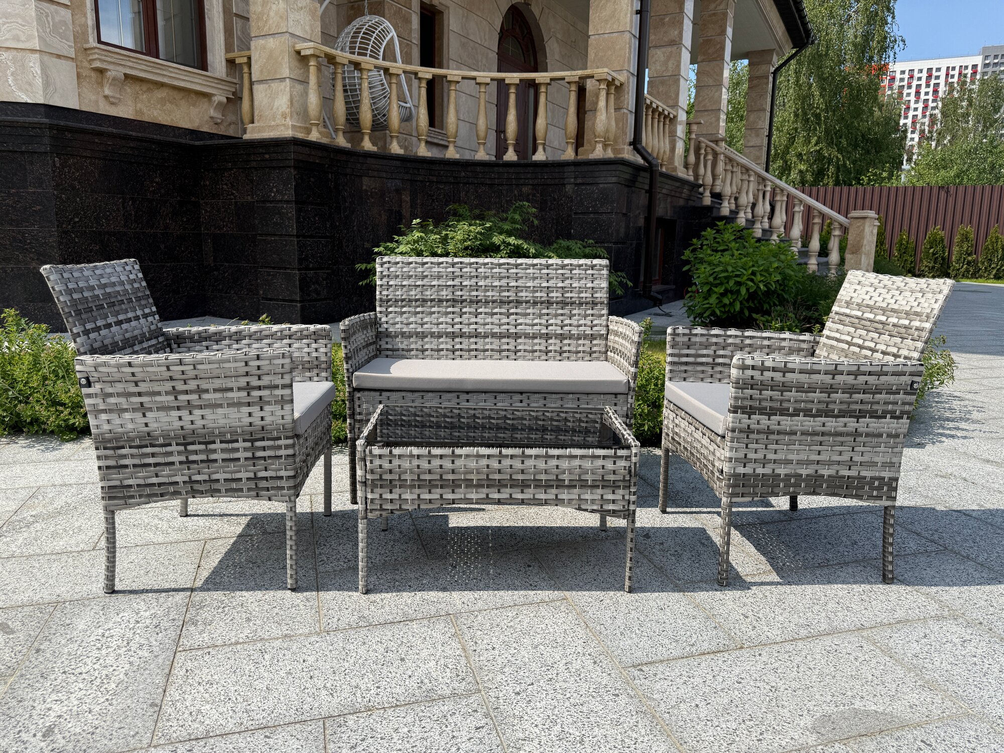 Изображение Комплект садовой мебели Full Comfort - FOX из искусственного ротанга (столик, двухместный диван, 2 кресла) серый