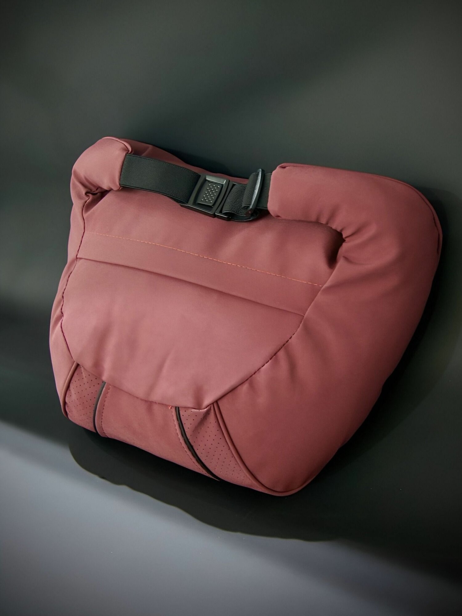 Изображение Подушка автомобильная на подголовник, Подушка Мерседес, премиум качество