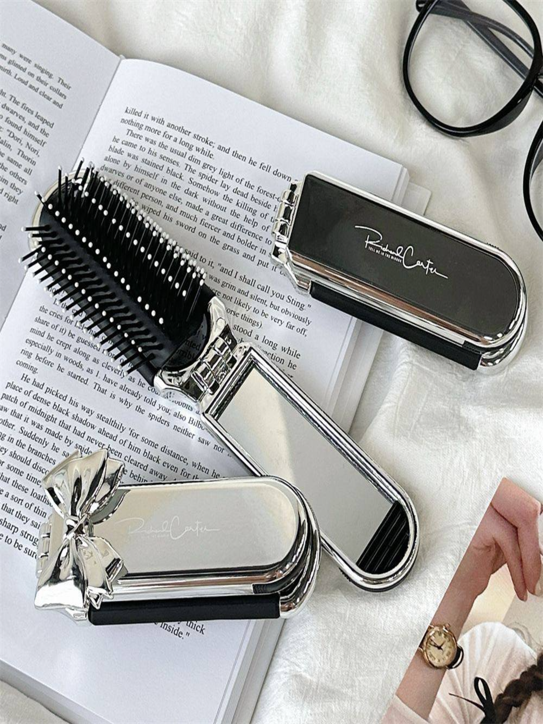 Складная мини-расческа с зеркалом