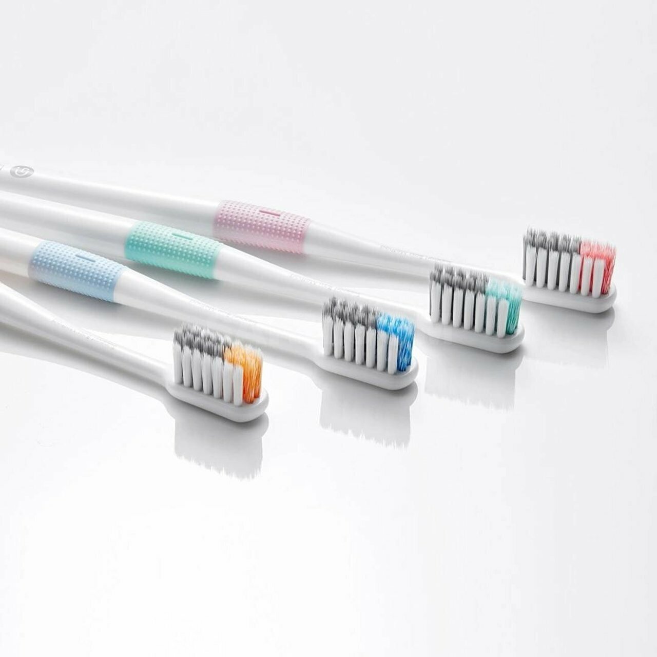 Набор зубных щеток DRBEI Toothbrush 4-pack (4 colors) (MB0104010409)