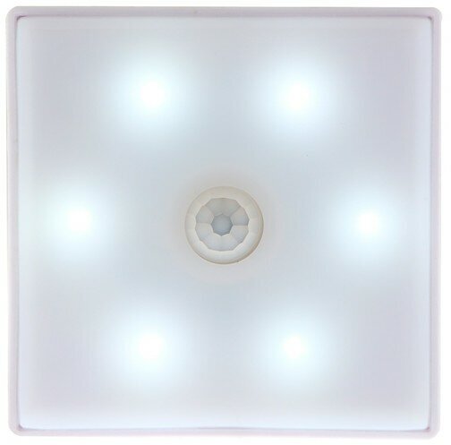 Светильник светодиодный с датчиком движ, квадрат, 6 LED, 2 Вт, от бат. 3*AAA, 6500К, белый 942457