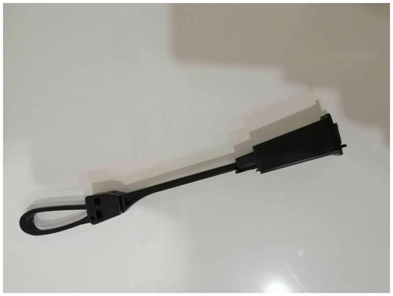 Зажим анкерный для оптических кабелей типа FTTH, Flat Drop, 10 шт - фотография № 6