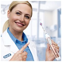 Электрическая зубная щетка Oral-B Genius 10000N