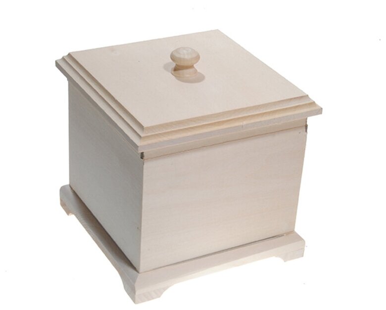 фото Шкатулка квадратная с накладной крышкой 135х135х125 мм деревянная из липы Татьянка