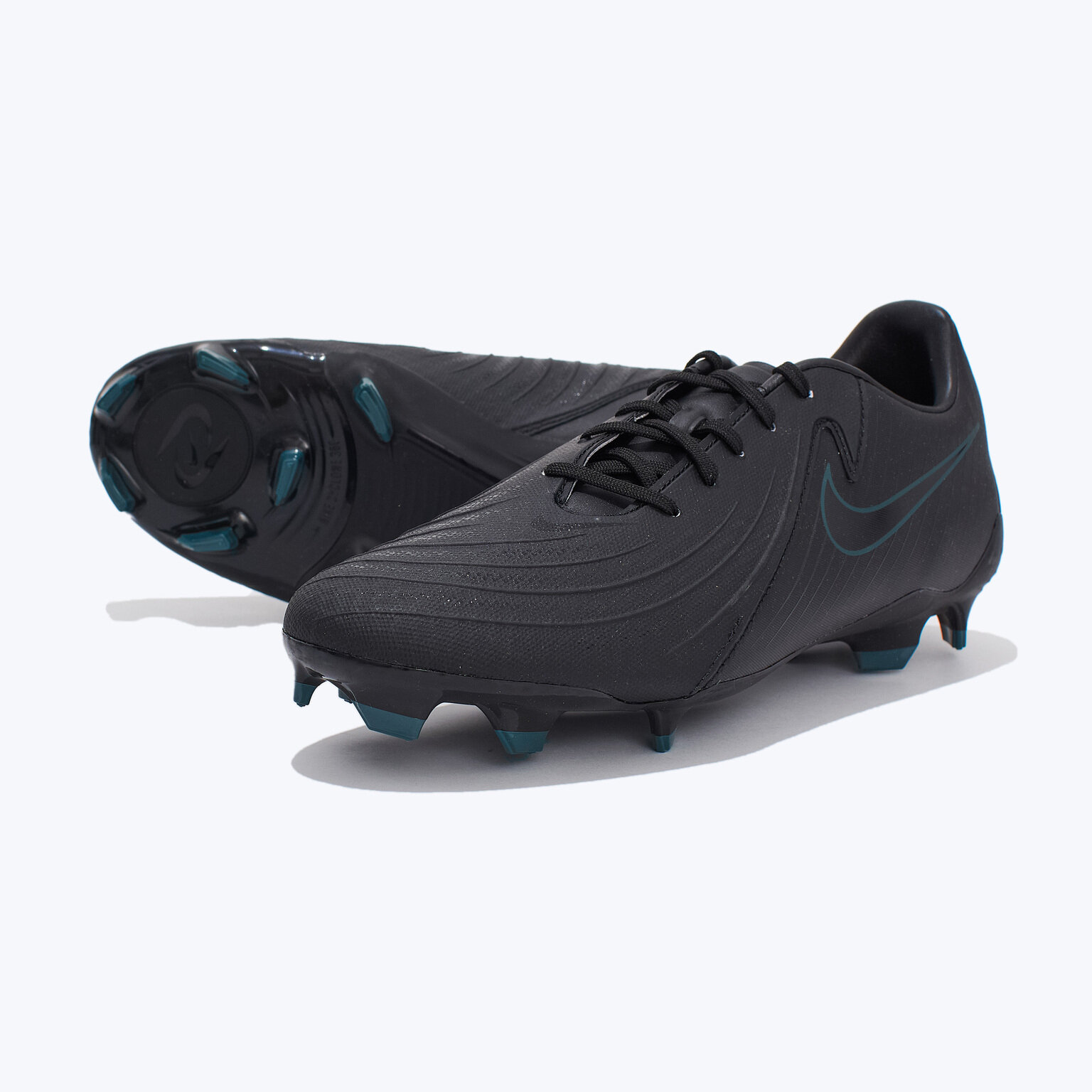 Бутсы NIKE Phantom GX II Academy FG/MG, размер 9.5 US, черный