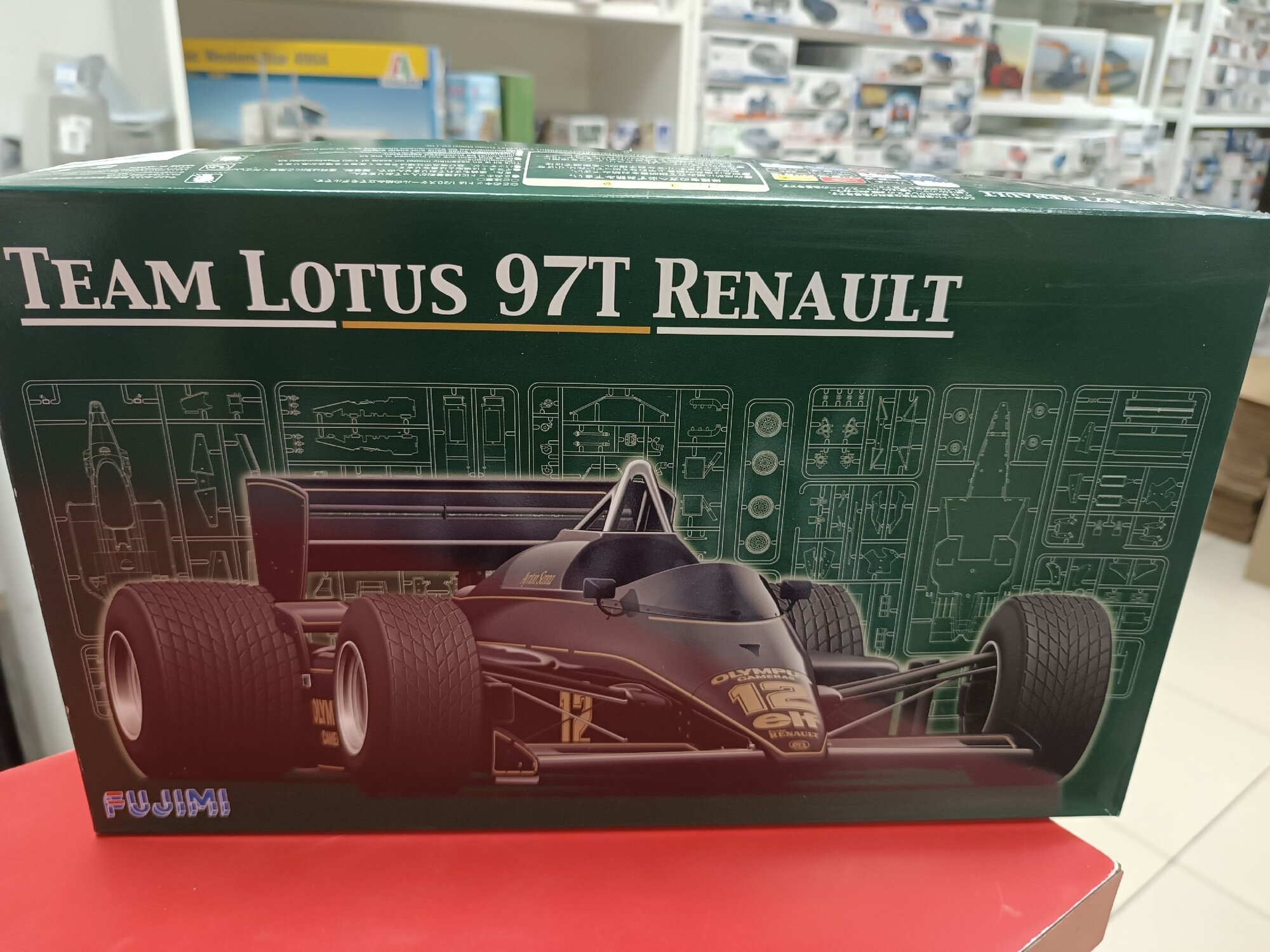 Сборная модель Fujimi масштаб 1:20 FU09195 Lotus 97T 1985 F1