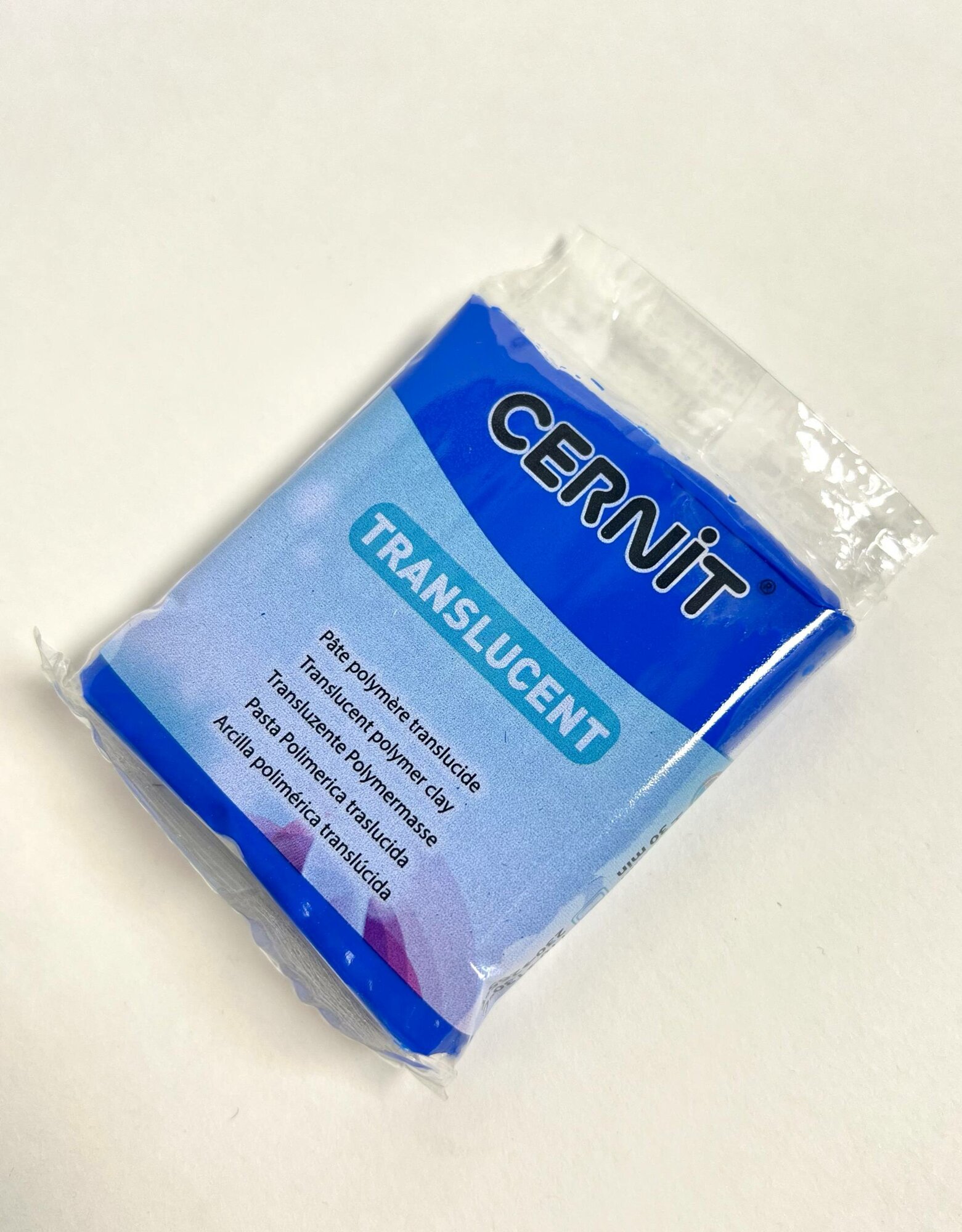 Полимерная глина Cernit "Translucent sapphire", цвет сапфировый, 56 грамм для лепки из полмерной глины — фото 1