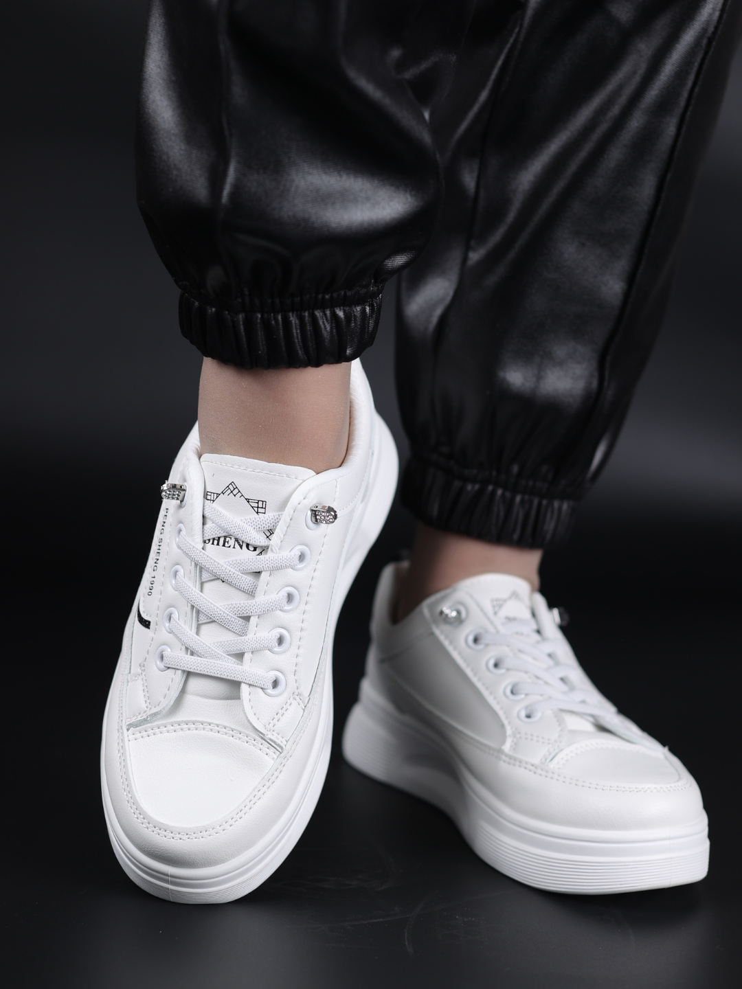 Кроссовки , полнота 7 (RU)/ на среднюю и широкую стопу, размер 36, белыйй — фото 1