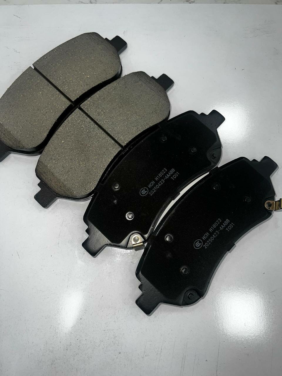 Тормозные колодки CHE MA CHI Leapmotor C11, передние, дисковые, черные, 4 шт. — фото 1