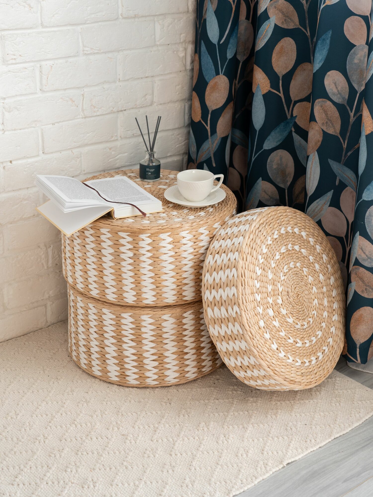 Пуф плетеный из натурального ротанга, подушка на пол, 40*20 см, цвет белый Varman.pro