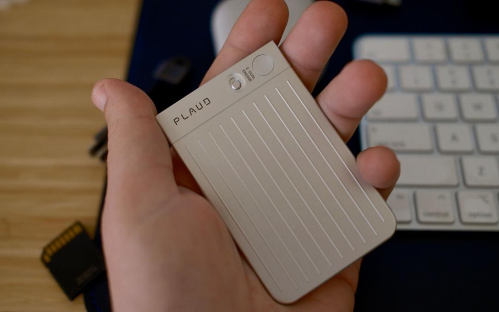 Диктофон PLAUD NOTE, искусственный интеллект, максимальное удобство — фото 1