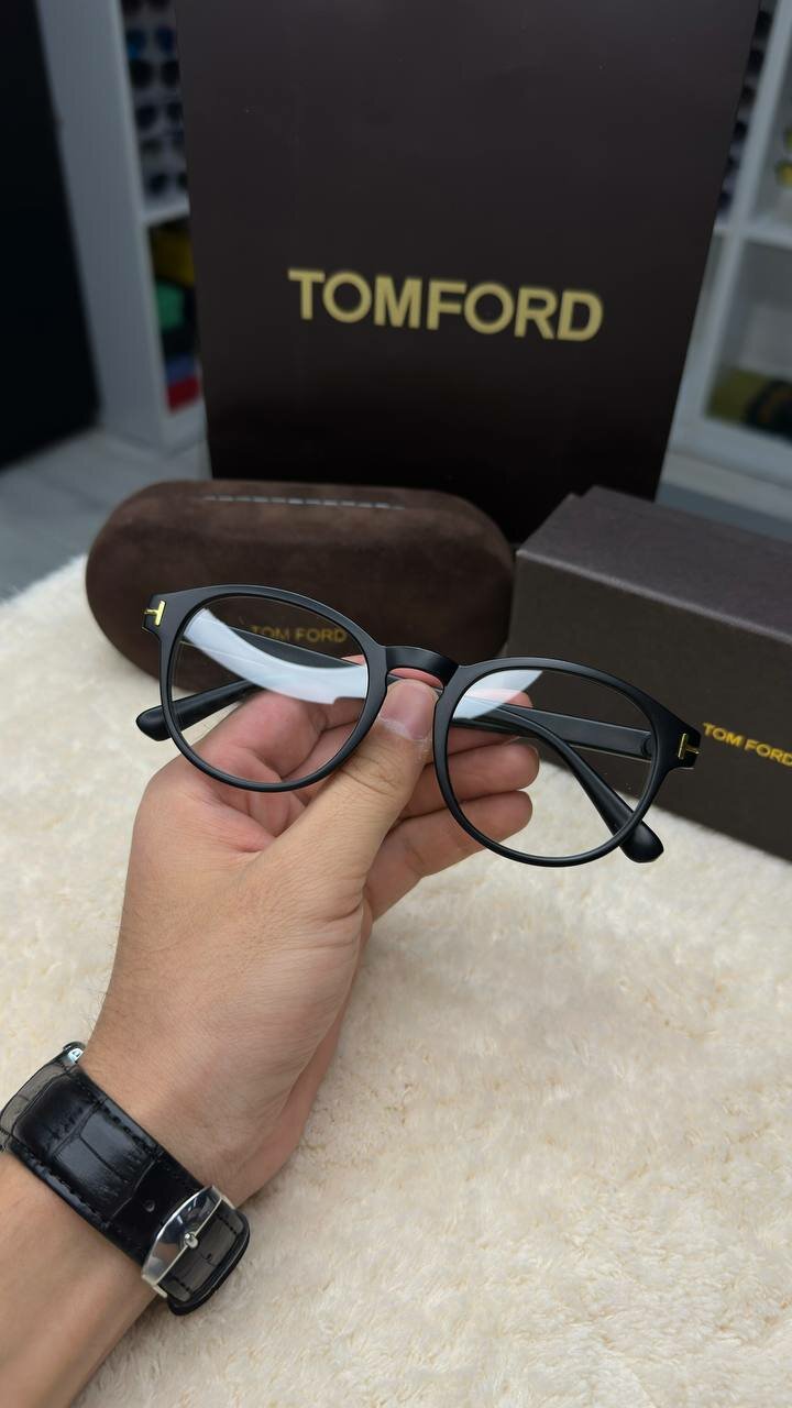 Солнцезащитные очки Tom Ford