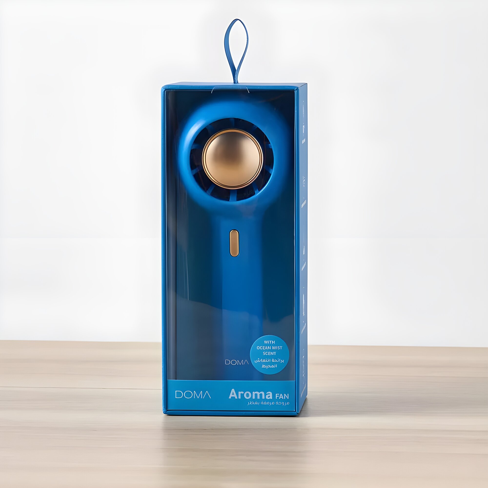Ароматический вентилятор Doma Aroma Fan для освежения и ароматизации воздуха вокруг пользователя.