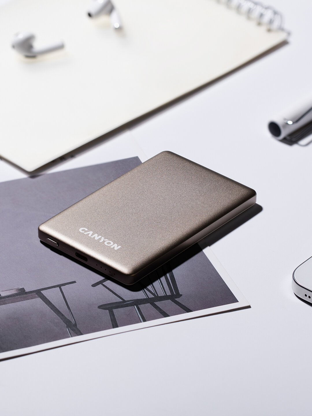 Беспроводной Magsafe power bank CANYON OnPower 505 Slim, повербанк для айфона, 5000 mA — фото 1