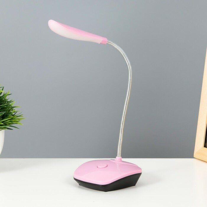 Настольная лампа "Рендо" LED 2Вт от батареек 3хААА розовый 11,5х11,5х38,5 см - фотография № 1