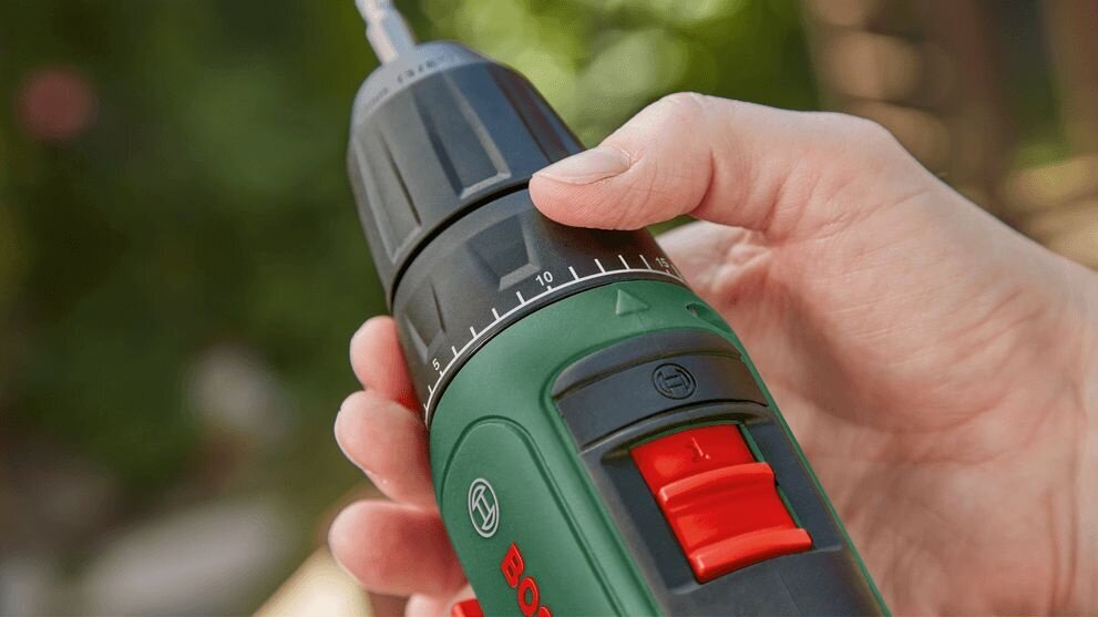 Дрель-шуруповерт Bosch EasyDrill 1200 (06039D3007)