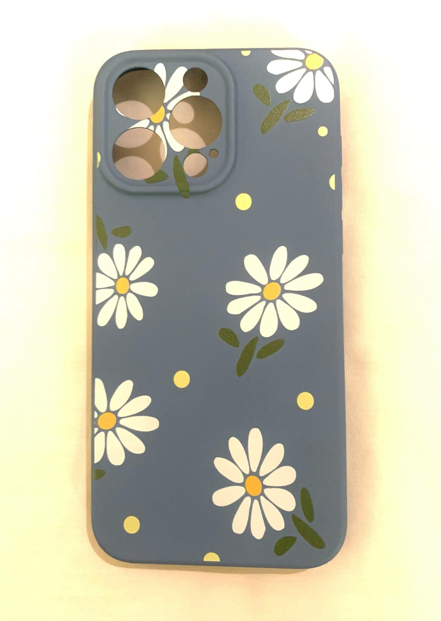Чехол "Ромашки" тёмно-голубого цвета для модели телефона Iphone 15 Pro Max