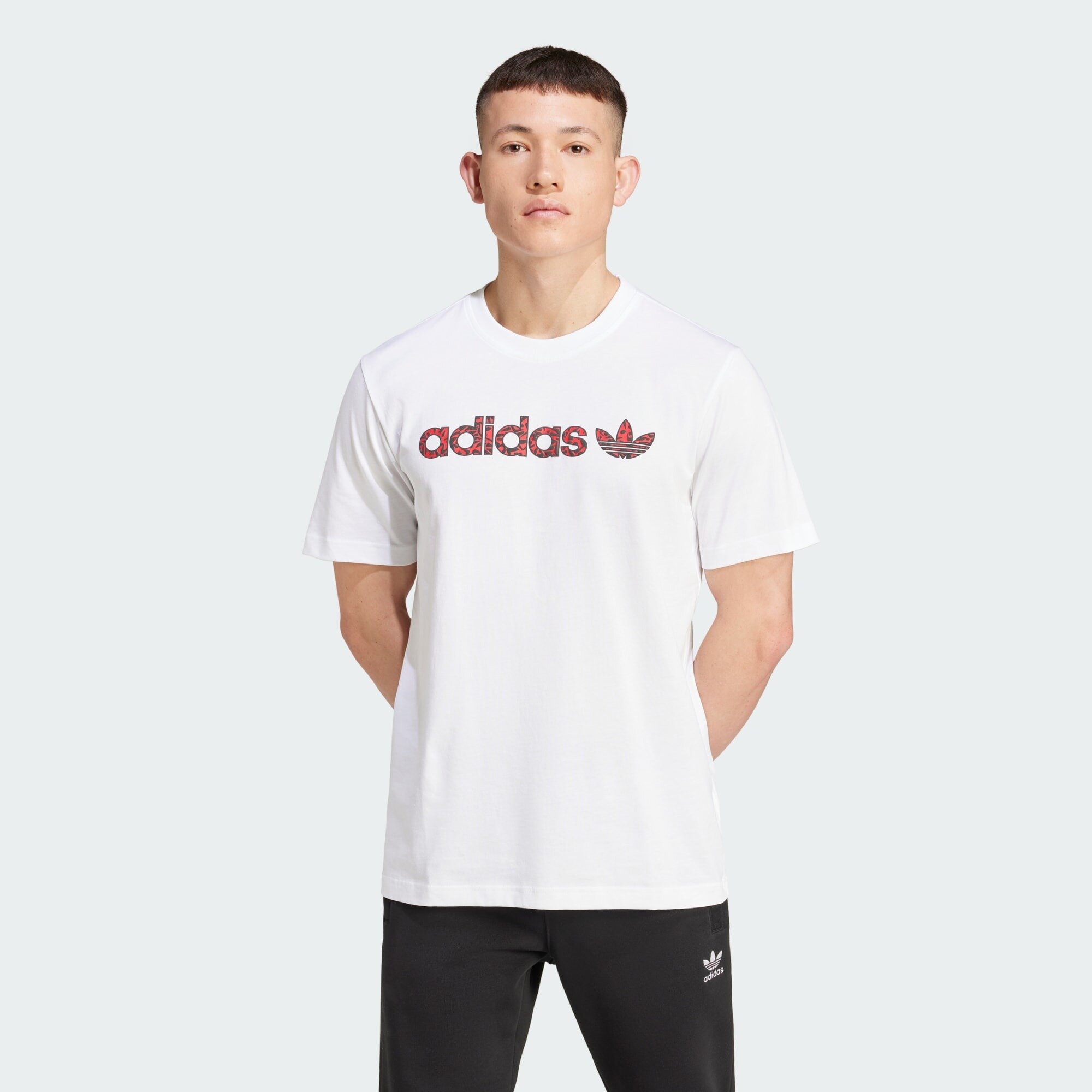 Футболка adidas Graphic, размер 52-54, белый,