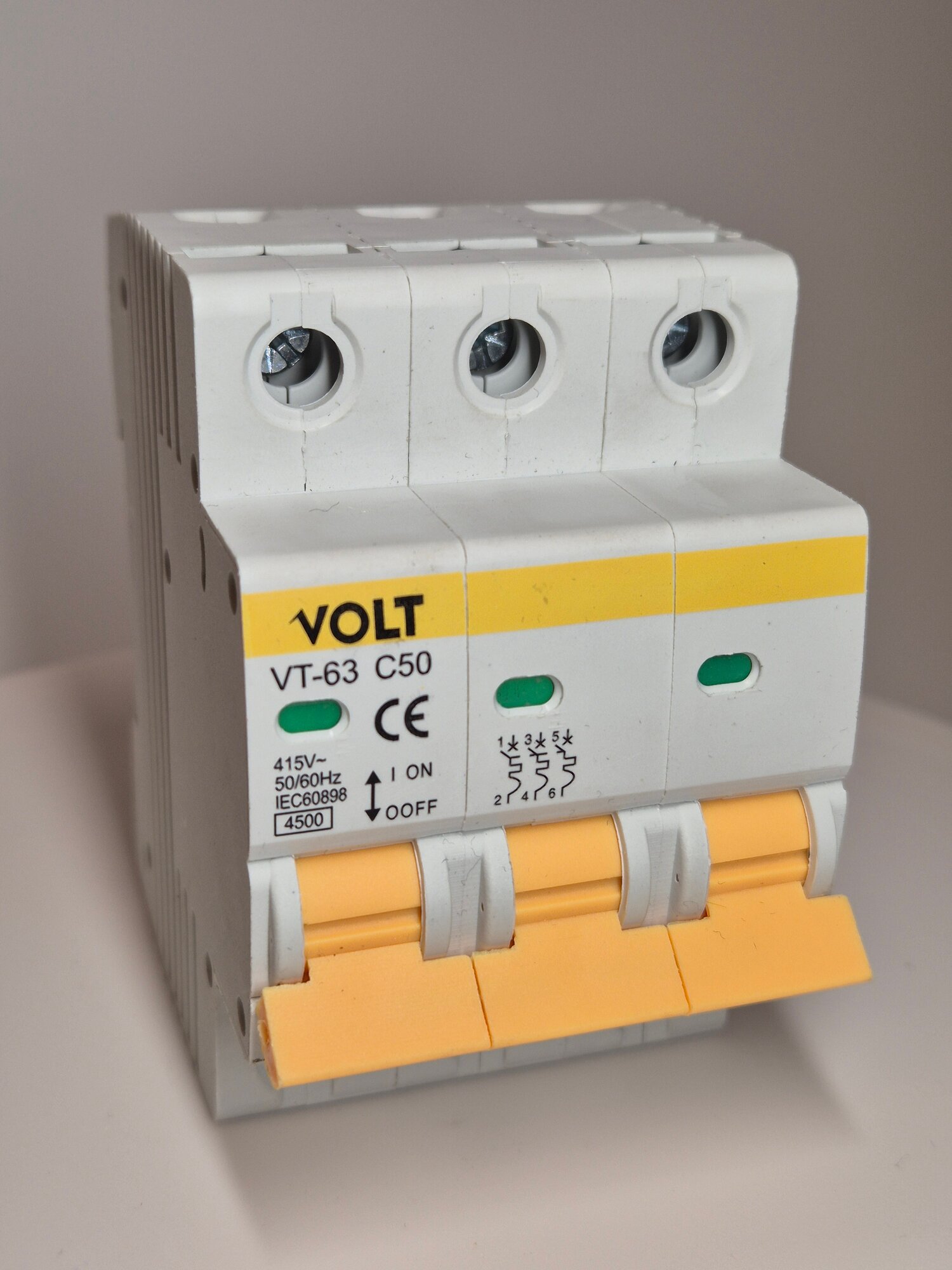 Автоматический выключатель VOLT VT-63, 50А, 3 полюса, модульный, характеристика C