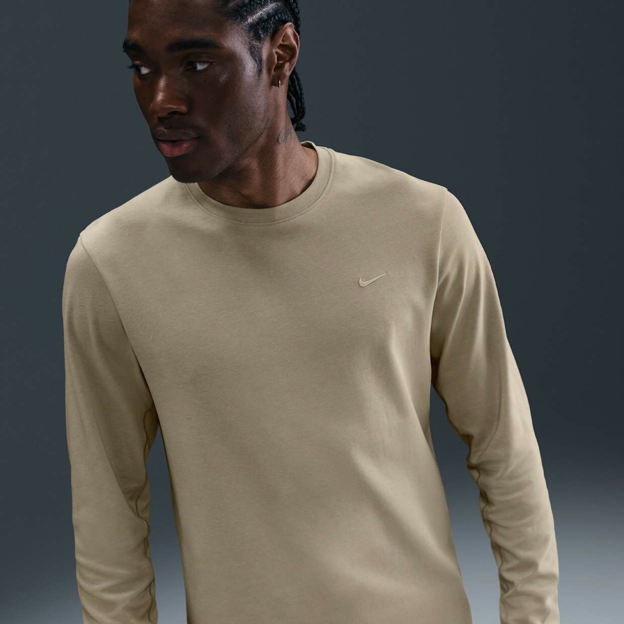 Лонгслив NIKE Primary Dri-FIT Long-Sleeve Versatile Top, размер M, , бежевый
