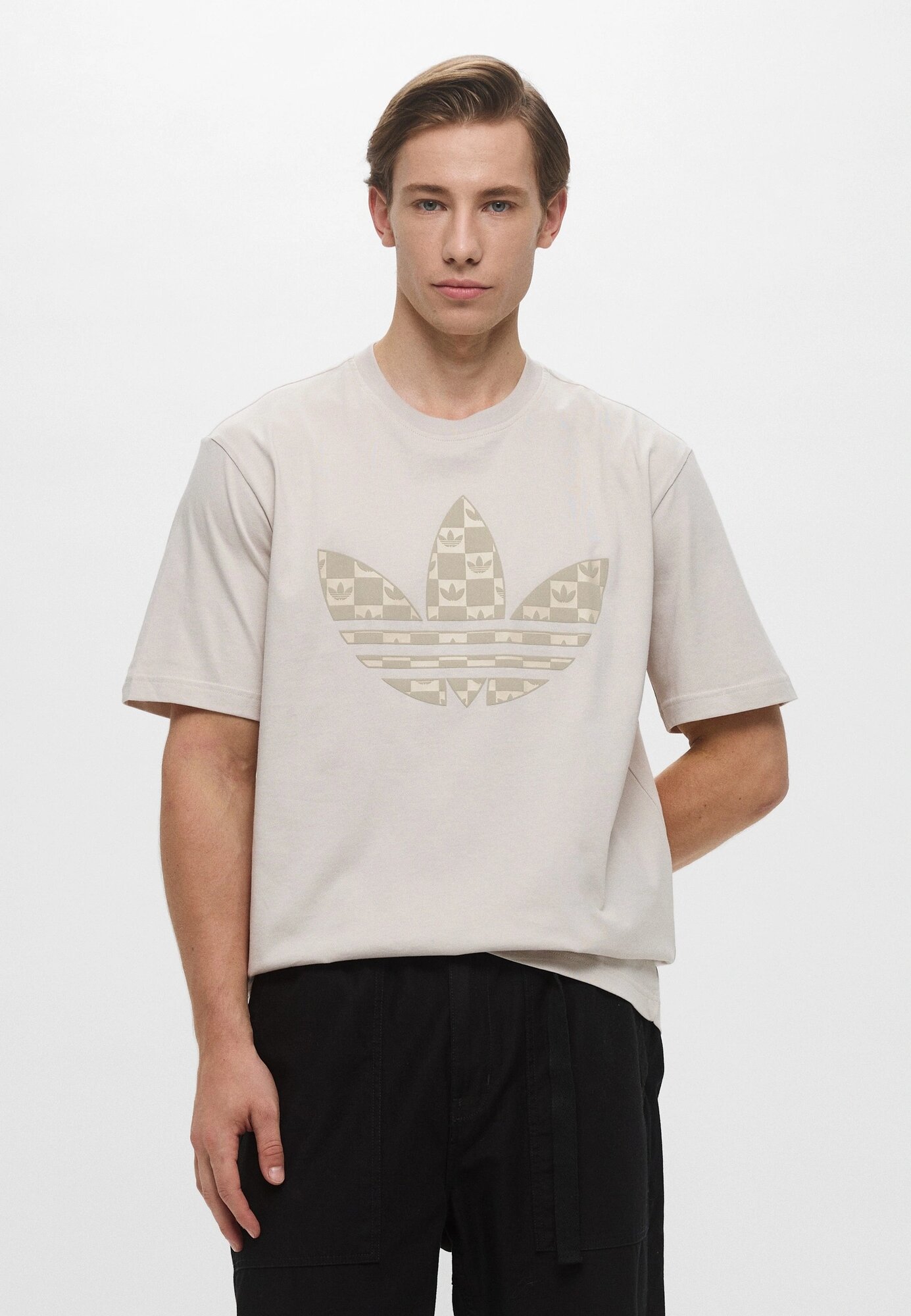 Футболка спортивная adidas Originals GRAPHIC LO SS T, размер 48-50, бежевый