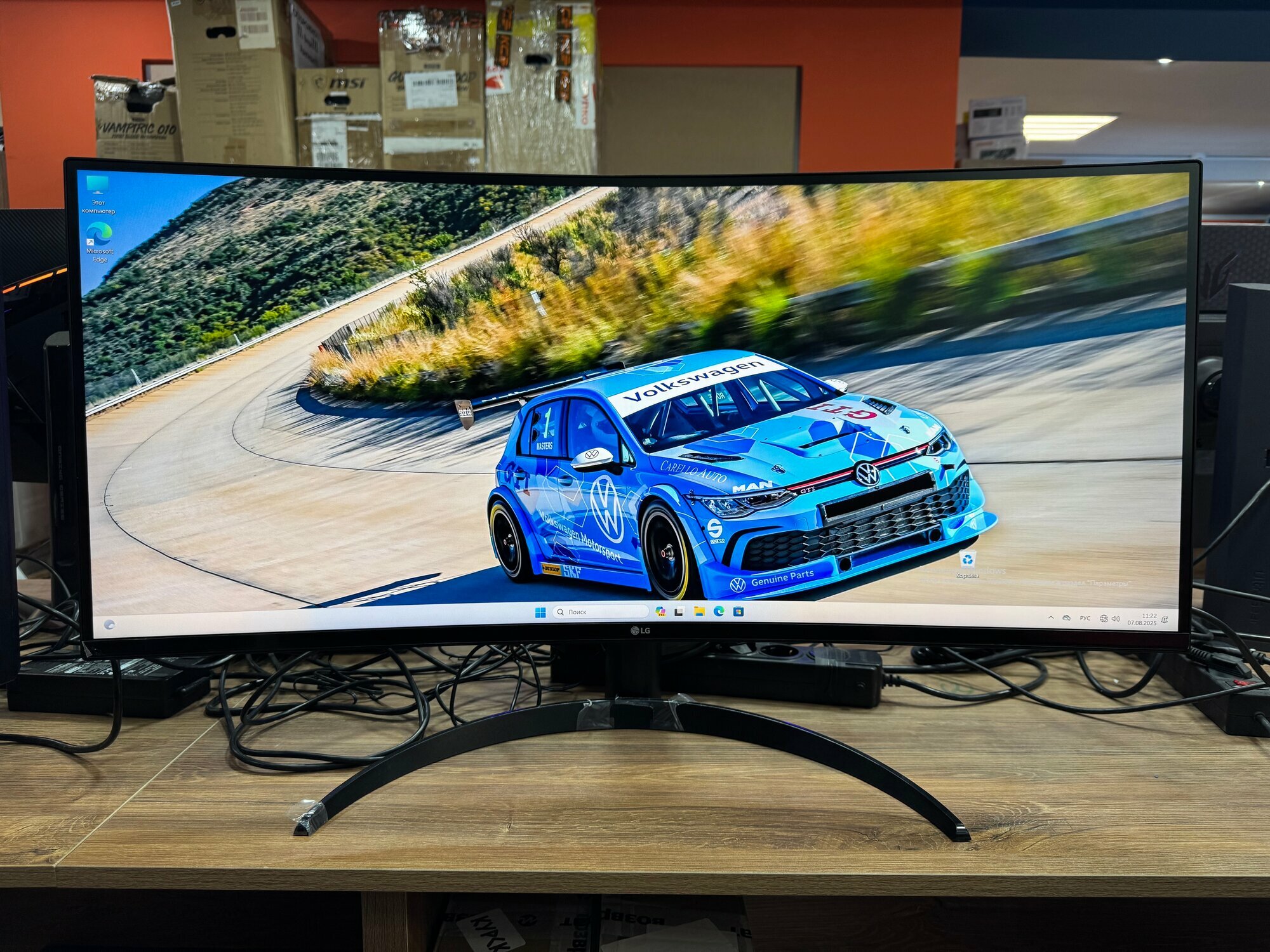 Монитор LG 34" 34WP65C-B VA UW чер HDMI DP M/M HAS 160Hz 300cd Ex Cur