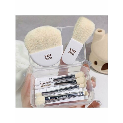 Мини-портативный дорожный набор кистей белый 636₽