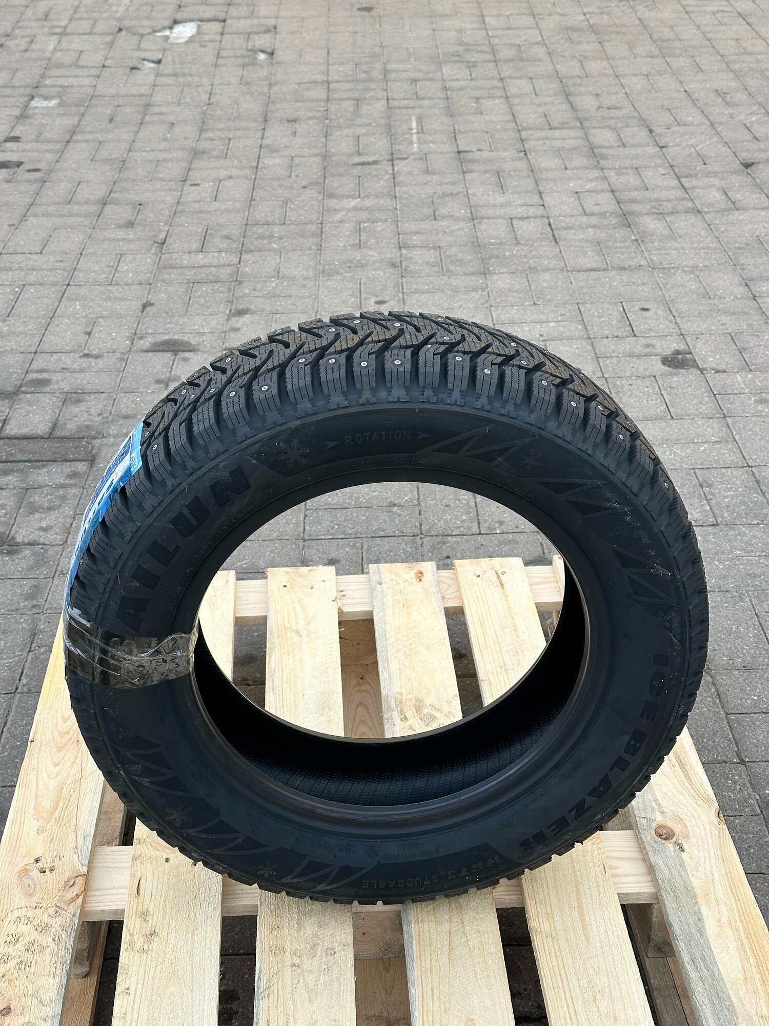 Шина зимняя SAILUN ICE BLAZER WST3 215/65 R16 102T XL шип - фото №12