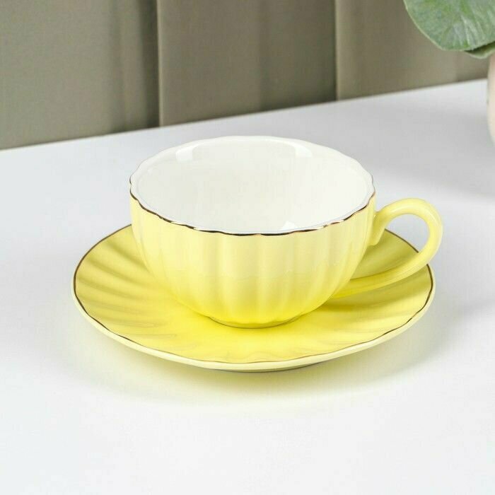 Чайная пара Доляна "Вивьен": чашка 200 мл, блюдце d-15 см, цвет желтый