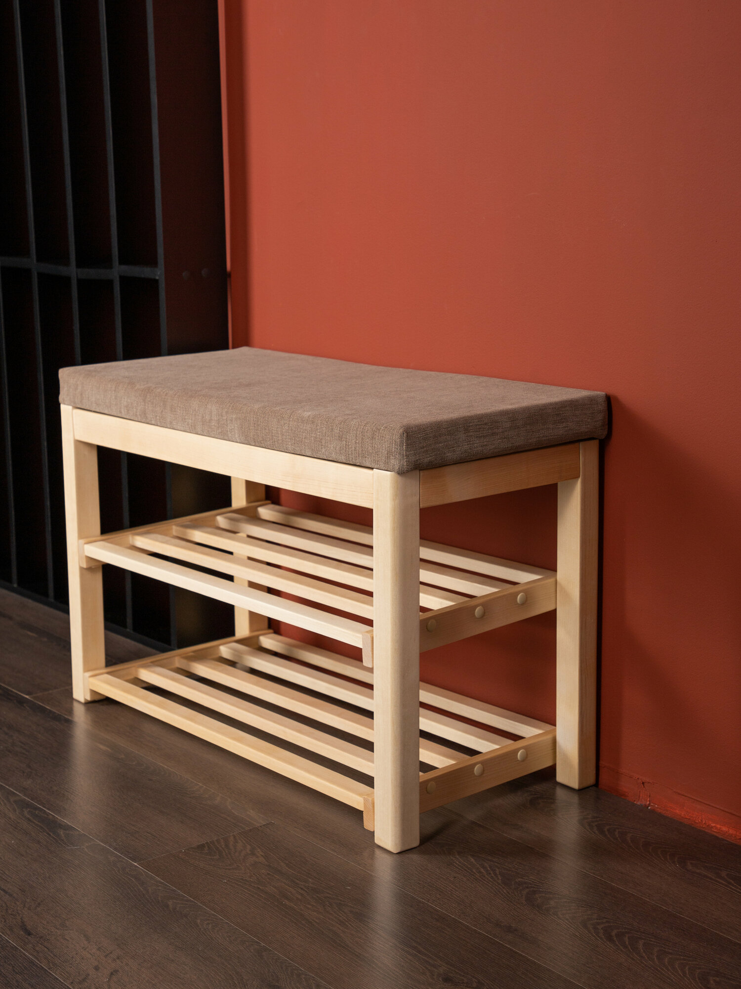 фото Обувница деревянная