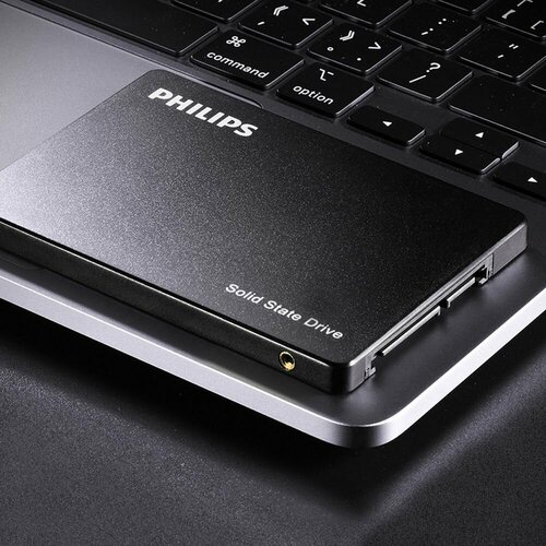 SATA SSD, Philips, 512ГБ, скорость чтения 500 МБ/с, скорость записи 480 МБ/с.