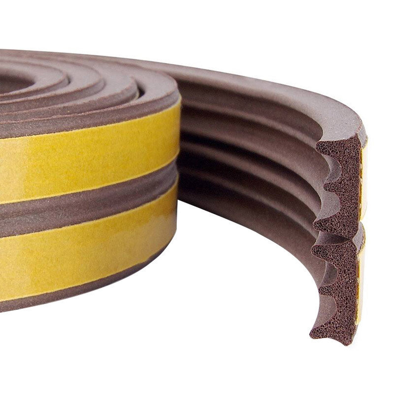 Уплотнитель самоклеящийся Tytan Professional, Е-профиль, 6 м, 9x4 мм, коричневый — фото 1