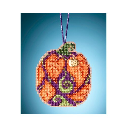 фото Набор для вышивания бисером осенняя тыковка mill hill mh162021