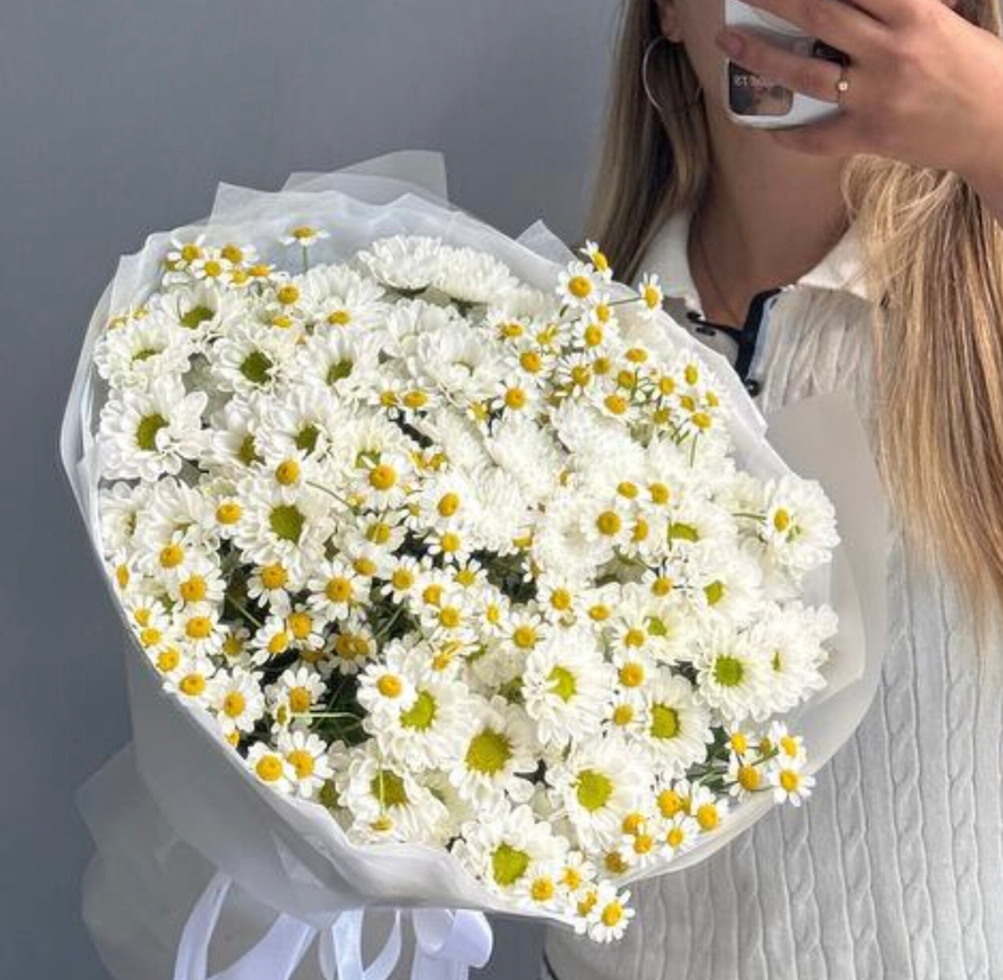 Букет микс ромашек (хризантемы кустовые и ромашки танацетум)