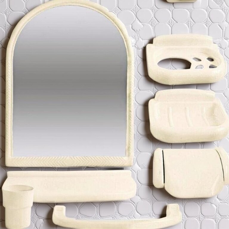 Зеркало Еврокомфорт  40 см x 55 см  настенное  с набором для ванной