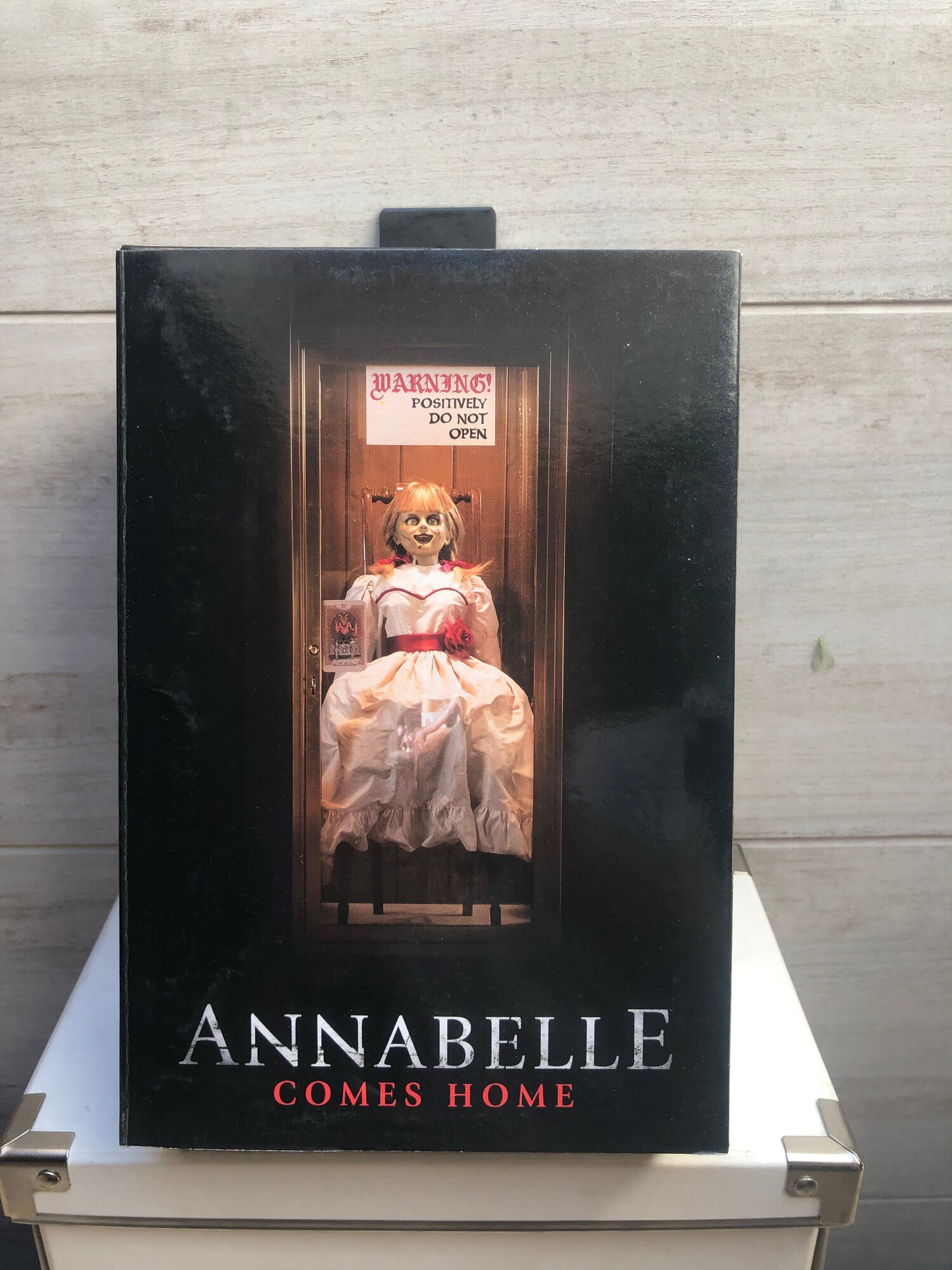 Фигурка Аннабель The Conjuring Universe 7" Figures - Annabelle Ultimate Edition Оригинал