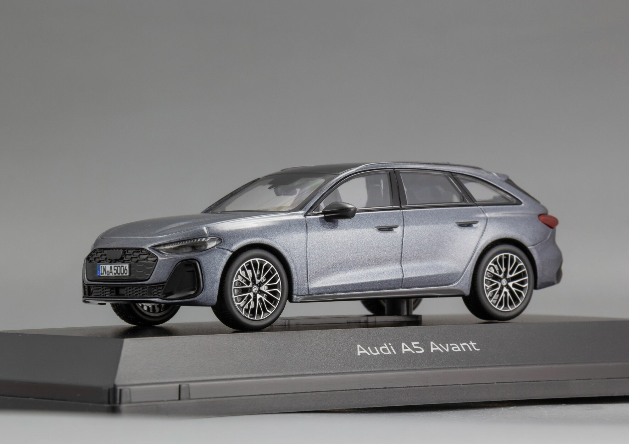Масштабная модель Audi A5 Avant - 2025 — фото 1