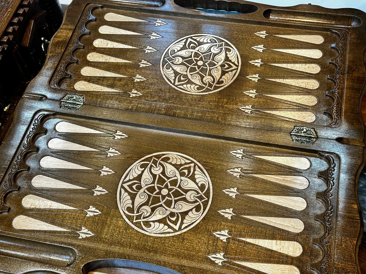 Нарды Handle "Сасунци Давид", ручная работа, 60x60 см, складные, дерево, тёмно-коричневые — фото 1